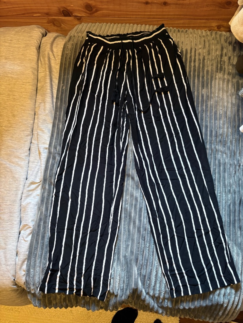 New Directions Black & White Striped Pull-On Pants